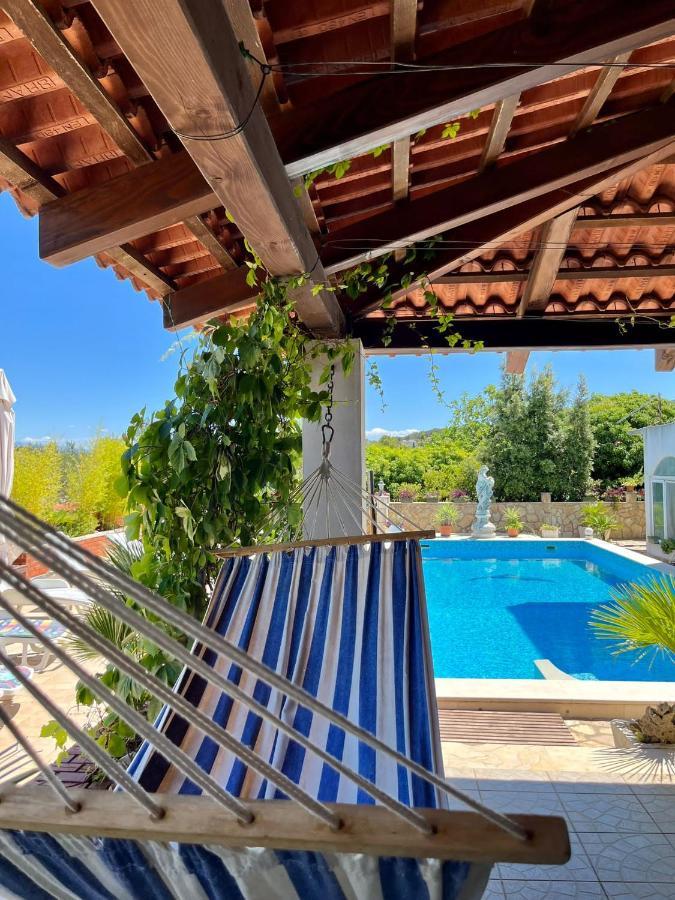 Apartman Gorana With Swimming Pool ييلسا المظهر الخارجي الصورة