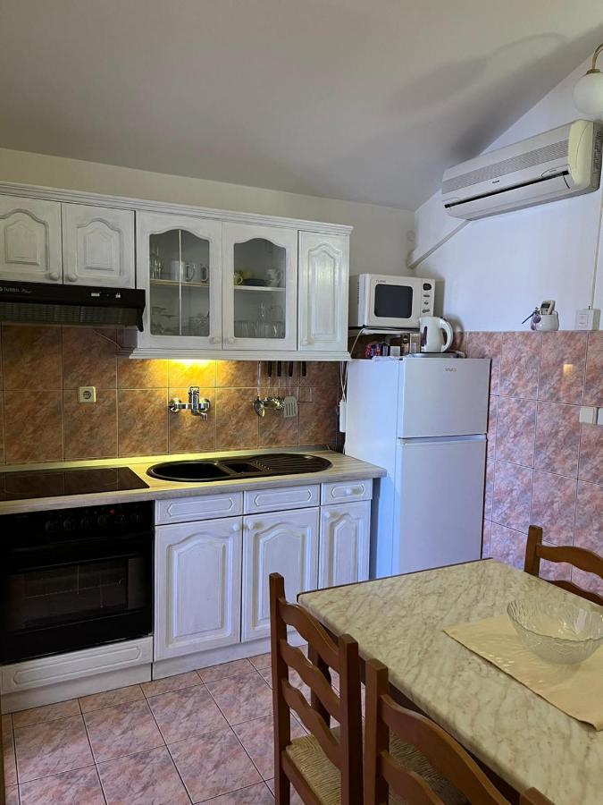 Apartman Gorana With Swimming Pool ييلسا المظهر الخارجي الصورة